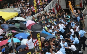 A scene from the beginning of Hong Kong's Occupy Central protests. (Photo: South China Morning Press, Sept. 28, 2014)