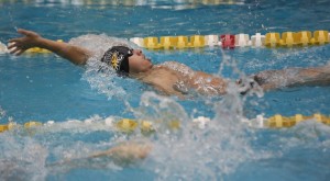 The men's and women's swim teams picked up wins at George Mason this weekend. 