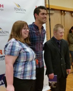 Ravens kicker Justin Tucker with fans in the Union before he spoke to students